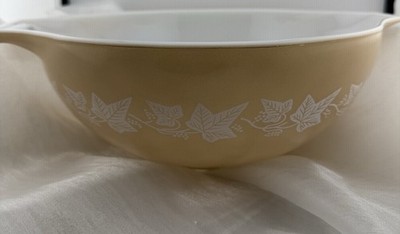 Vintage Pyrex Sandalwood Cinderella Mixing Bowl #444 4Qt Tan With White Ivy