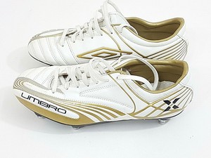 changeable studs football boots