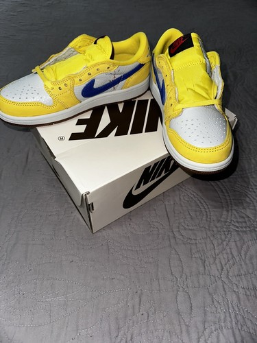Jordan Travis Scott Canary Little Kids Size 1.5Y - Picture 3 of 5