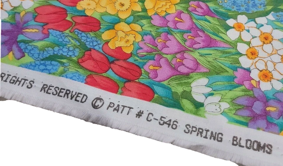 Vintage Michael Miller Fabrics Spring Blooms C-546 Flowers Floral 37.5 x 22.75" - Image 4 of 4