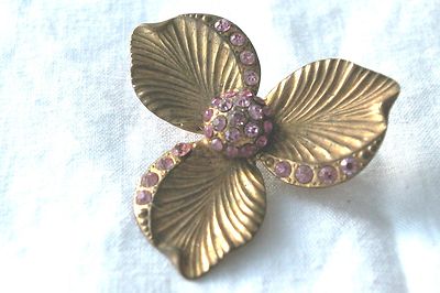 Broche Ancienne Fantaisie En Forme De Fleur Avec Brillants - Dorée - Occasion Vintage