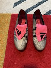 PREDATOR PRO FOLD-OVER TONGUE FIRM GROUND FOOTBALL BOOTS Size 10