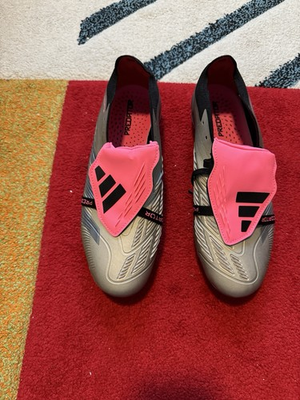 #ad PREDATOR PRO FOLD OVER TONGUE FIRM GROUND FOOTBALL BOOTS Size 10 $150.00