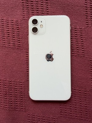 Apple iPhone 11 White 128GB Unlocked *Fair Condition* | Fully