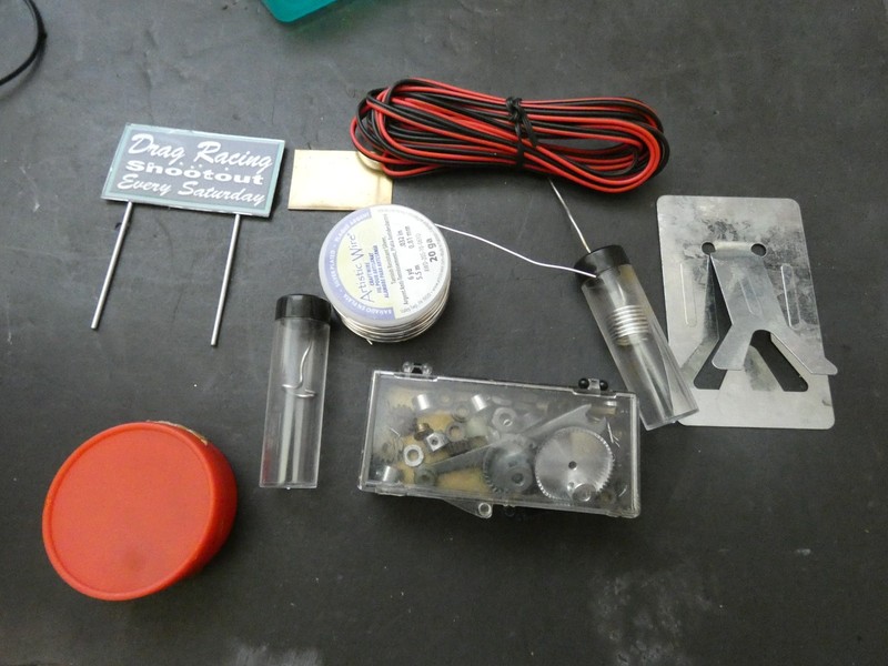LARGE MIXED LOT MISC 1/24 SCALE SLOT CAR PARTS