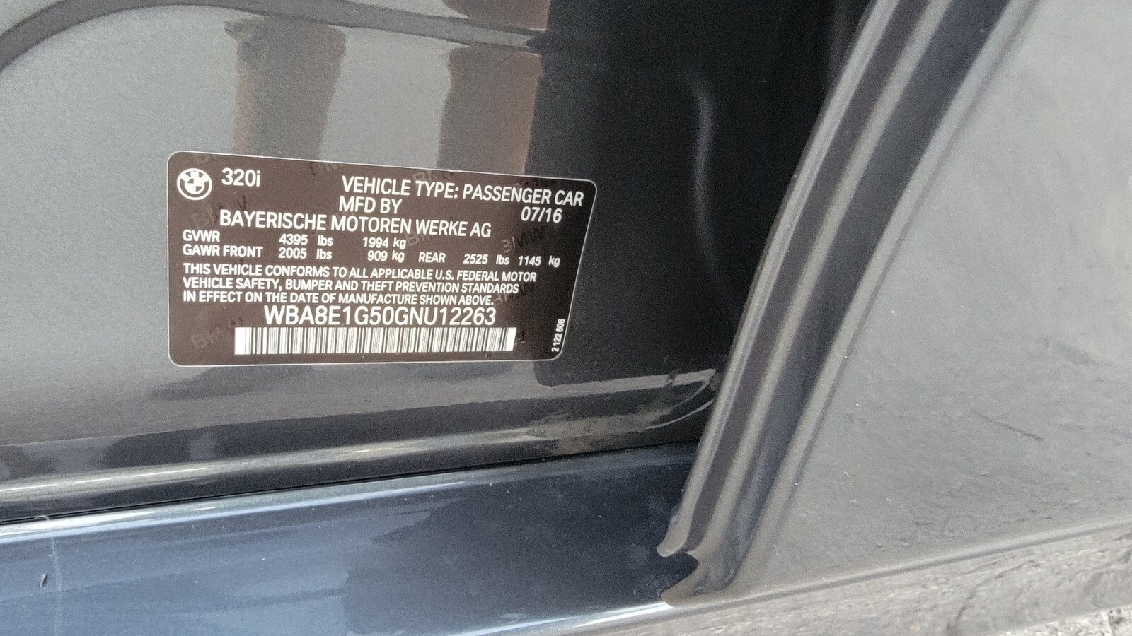 BMW 3-Series - Image 11