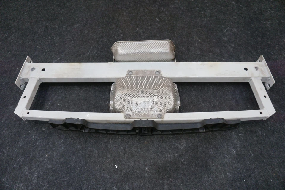 Rear Trunk Engine Compartment Lid Latch Lock 4E0823509 Audi R8 Type 42 2012 - Image 4 of 4