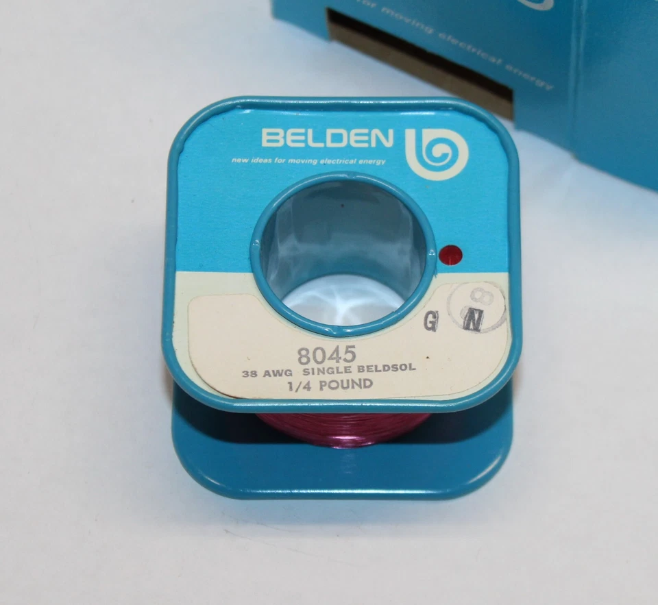 Belden 8045 - 38 AWG Single Beldsol 1/4 libra imán alambre esmaltado EN CAJA Foto 3 de 4
