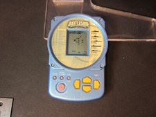 BATTLESHIP Electronic Handheld Game 2002 Hasbro