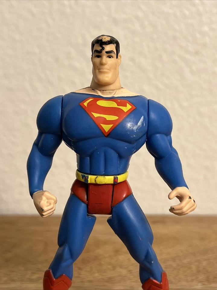 Boneco de ação Superman Justice League DC Universe 5” brinquedo de PVC sólido DC Comics - Imagem 2 de 4