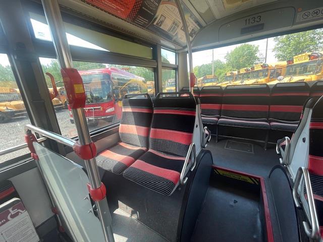 LOW FLOOR TRANSIT BUSES Two Bus Package cummins diesels 2009 Van Hool thumbnail 7