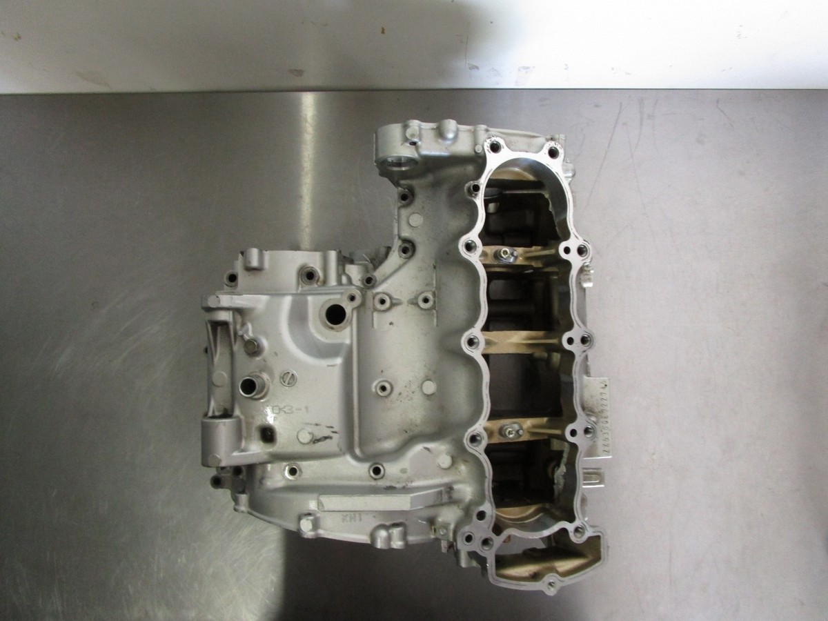 KAWASAKI ZX6R 636 05 06 Engine Upper and Lower Crank Case