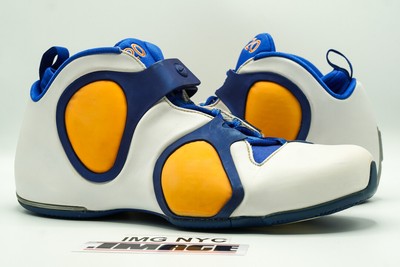 undefeated dunk low triple black