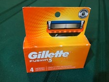 *NEU VERSIEGELT*~Gillette Fusion5 Rasierklingen-Nachfüllpackungen, 4 Patronen NEU VERSIEGELT