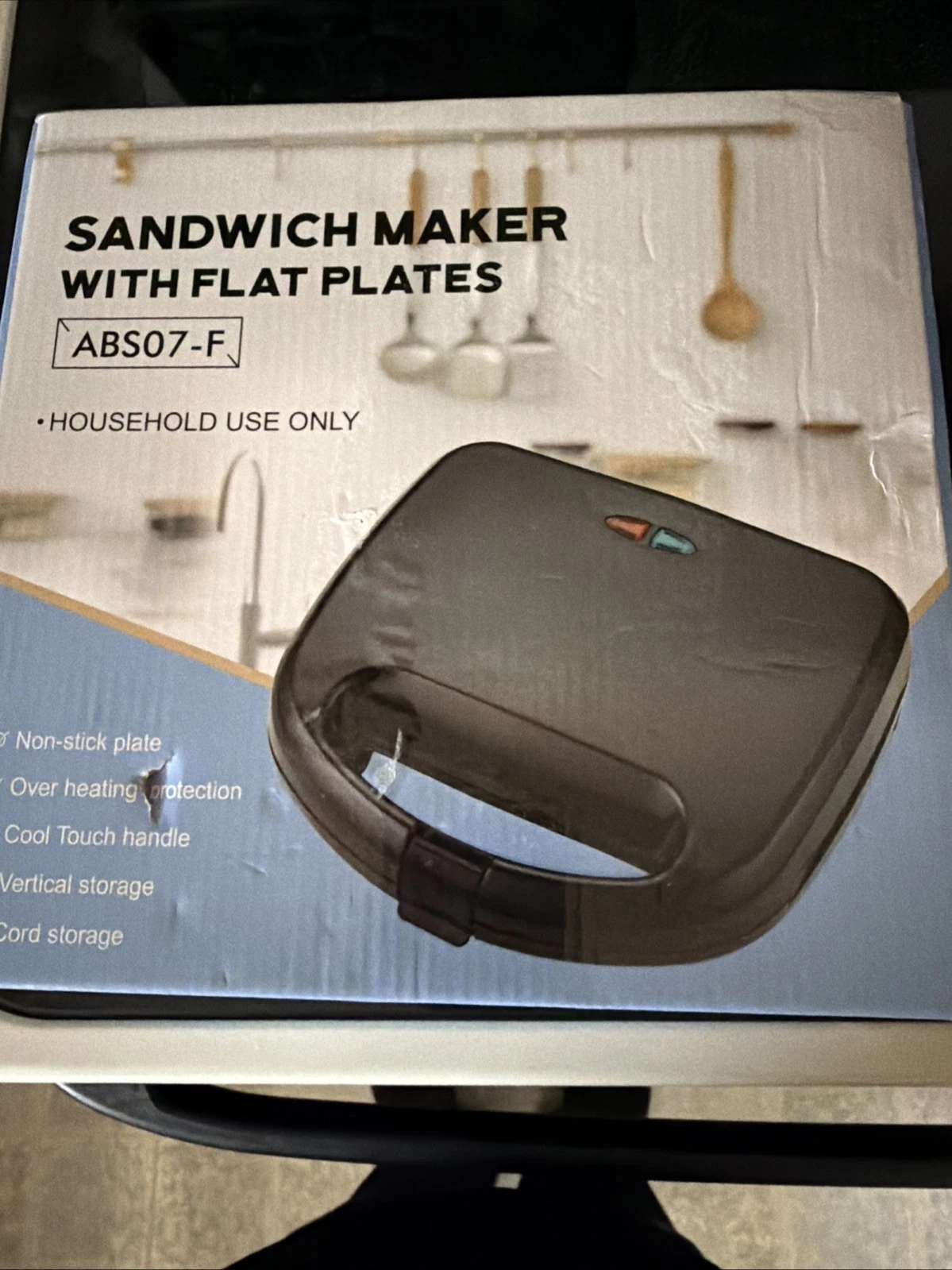 Sandwich Maker with Flat Plates