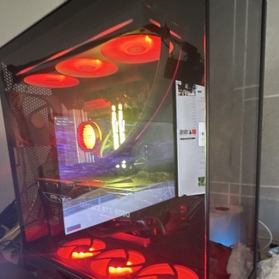 Custom/Whitebox Gaming Tower PC RGB NVIDIA GeForce RTX 5080