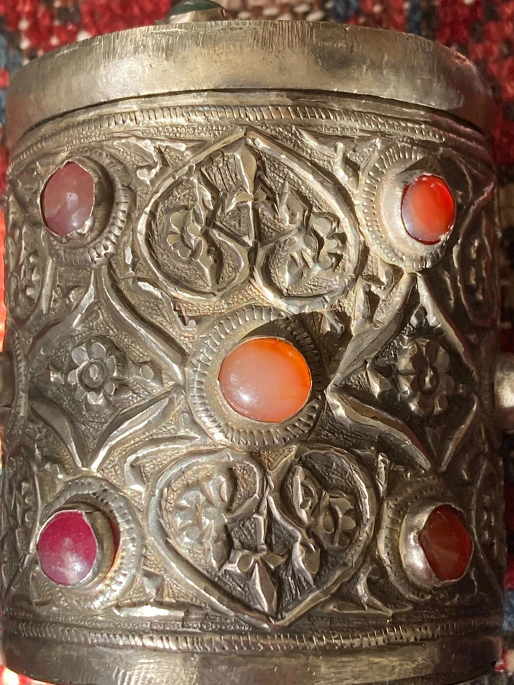 ¿Antiguo birmano? Birmania Myanmar Reposado y Perseguido Caja de Piedras Preciosas de Plata Tabaco Foto 4 de 4