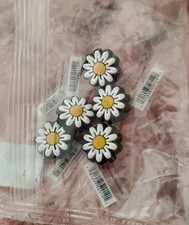 Lot of 5 - Jibbitz White Daisy Croc Charm NEW