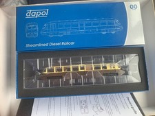 DAPOL 4D-011-007 Streamlined RailcarW11 BR Diesel Locomotive DC suit Hornby 