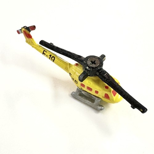 Vintage Micro Machines Helicopter E-19 Yellow Huey Fire E-19 UNMARKED 1980s - 第 2/6 張圖片