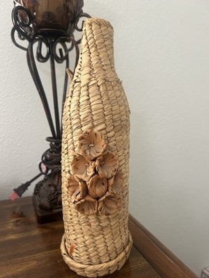 Vintage Handwoven Mexican Palm Leaf Bottle Carrier   Boho Straw Wine Case