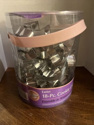 Wilton 18 Piece Cookie Cutters Easter