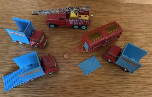 VINTAGE CORGI 503 CHIPPERFIELD CIRCUS BUNDLE - 1960s