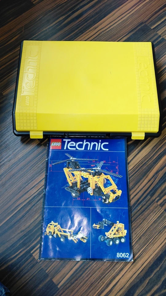 LEGO Technic 8062 Universal Set with Storage Case, photo 2 of 5