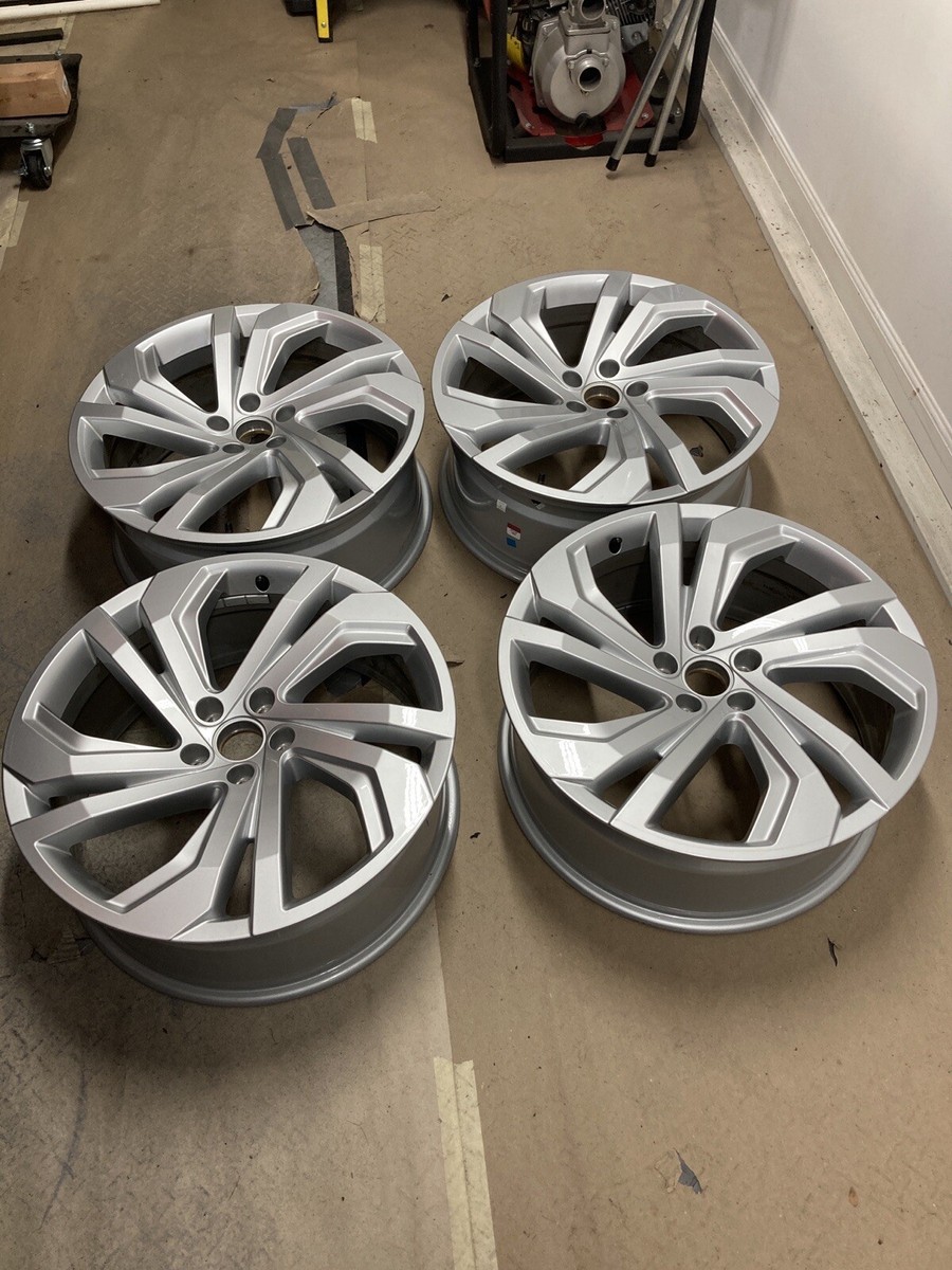 VW Atlas 20x8 Et34 With Nitto NeoGen 225/35R20 (Virtually Brand