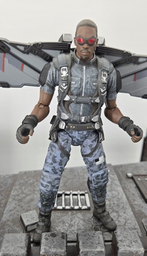 Marvel Select Avengers Winter Soldier Black Widow Falcon 7" Figures 3 Pack RARE - Picture 5 of 12
