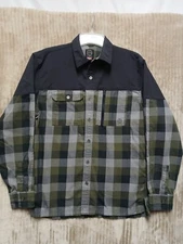 Wrangler ATG Shirt Mens Medium Plaid Long Sleeve Flannel Button Up Down Western 