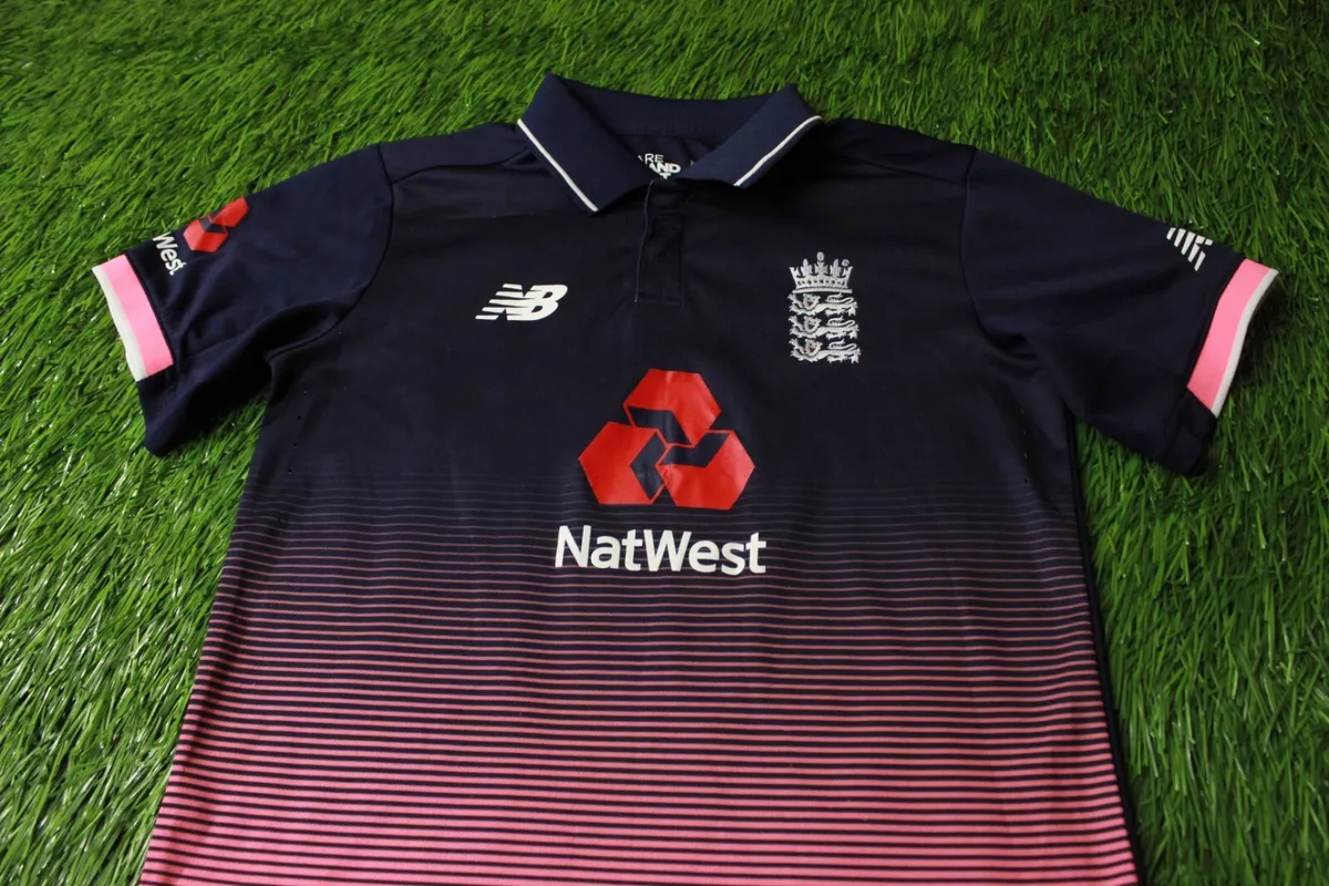 ENGLAND NATIONAL TEAM 2017 CRICKET SHIRT JERSEY NEW BALANCE ORIGINAL YOUNG  L