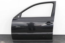 VW Passat 3B 3BG Kombi + Limo Tür vorne links Fahrertür schwarz LC9Z metallic me