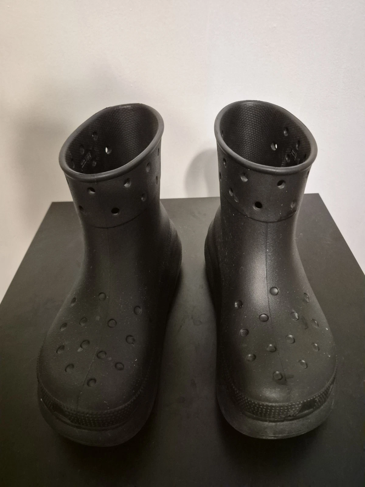 Crocs Adult Rainboots Size Men's 8 Women's 10