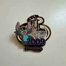 Disney 2009 - Stitch with Sleeping Beauty Castle Pin 67416