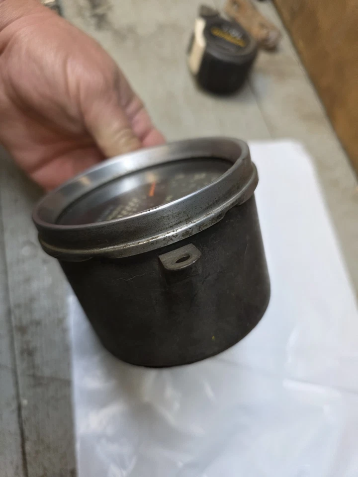 Velocímetro Checker, Maratón... Años 70???? Foto 4 de 4