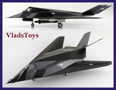 Hobby Master 1/72 F-117A Nighthawk Dark Knights Tonopah Test Range 2022 HA5813