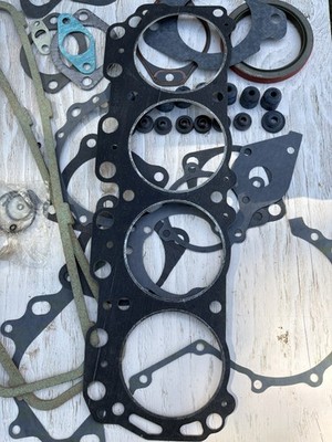Hercules G1600 Gasket Set HS624SB (incomplete set) NOS Victor Reinz vintage 