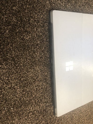 Microsoft Surface Pro Core i5-6300u 2.4 8 GB 256 SSD Window 10 UK Keyboard - Picture 7 of 10