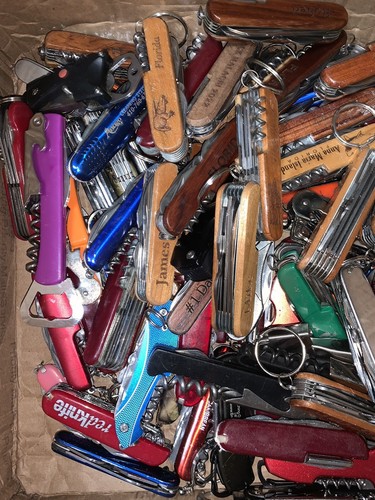 TSA Confiscated Pocket Knives/Multitools Lot! - Picture 2 of 3