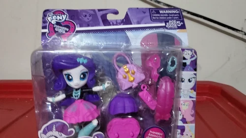 My Little Pony Equestria Girls Minis Wave 6 Trendy Accesory Shop Rarity Figure - Video 1 of 1