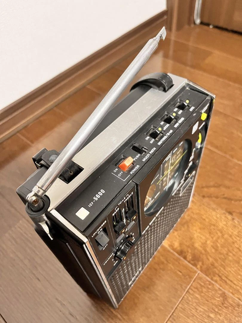 Sony ICF-5600 SW/FM/AM Portable Radio Working Used 72 | eBay