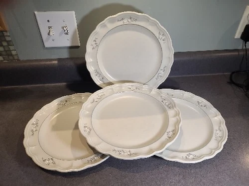 Four Pfaltzgraff USA HEIRLOOM Dinner Plate 10.25- 2nd Set