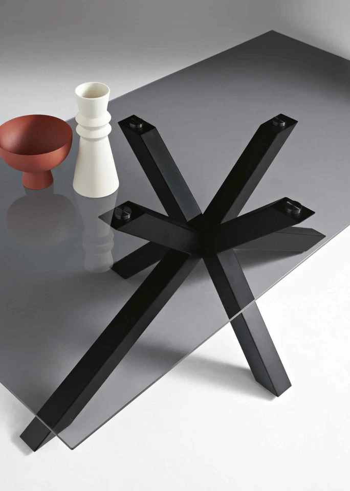 TAVOLO RETT.FISSO PIANO VETRO FUME'/TRASPARENTE L.160/180 BASE METALLO NERA KONE - Immagine 3 di 4