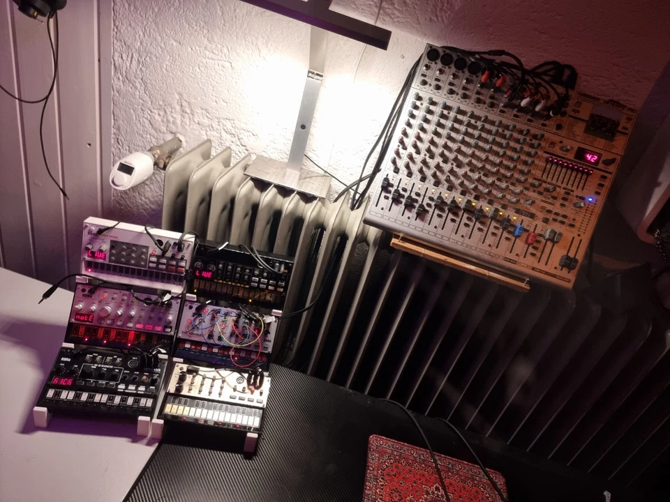 Synthesizer Volca Bundle: Beats, Modular, Keys, Kick, Bass, Sample + Volca FM... - Bild 2 von 4