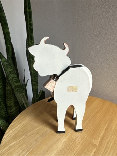 Wood Folk Art Holstein Cow Adorable Free Standing - Picture 10 of 11