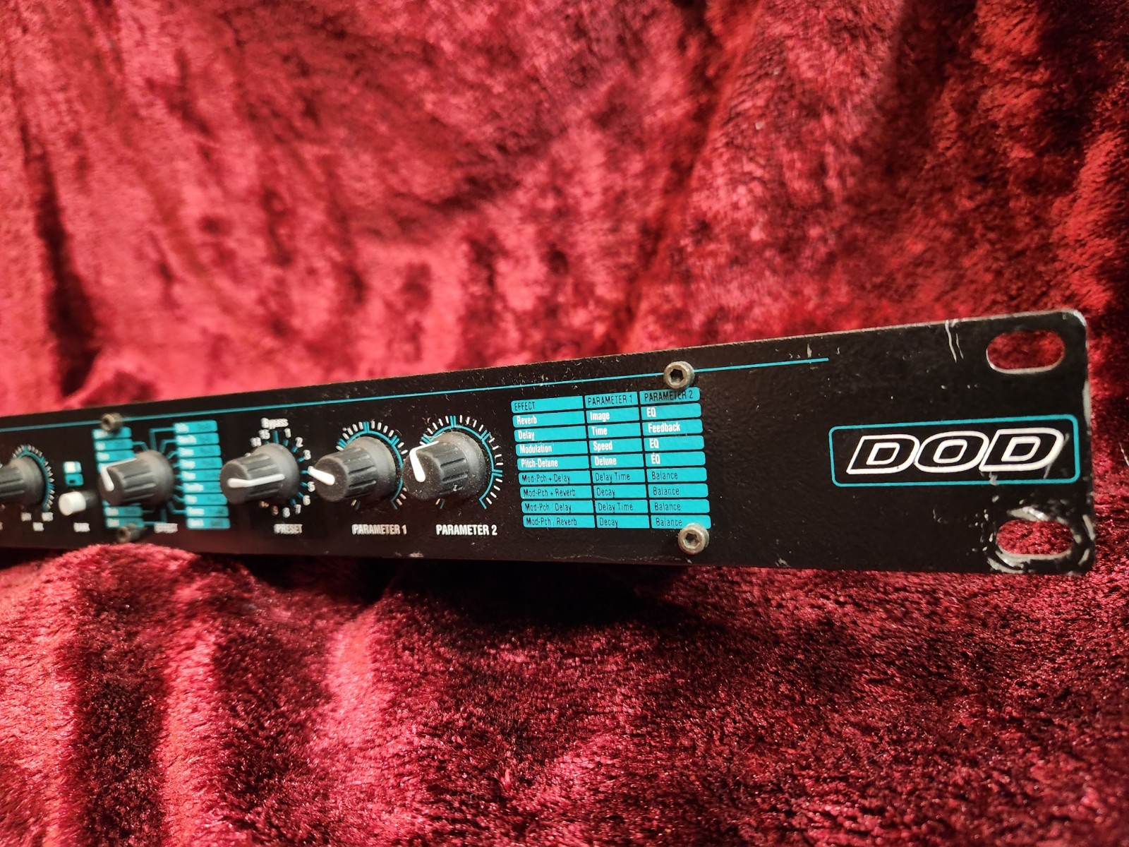 Dod 512 True Stereo/Dual Mono Reverb Effects Processor.  POWER SUPPLY included
