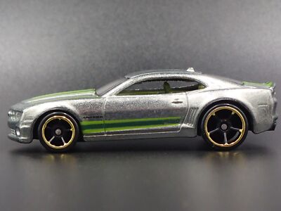 2010-2015 CHEVY CHEVROLET CAMARO SS RARE 1:64 SCALE DIORAMA