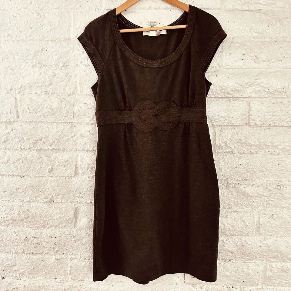 Vestido Studio talla XL, marrón, manga gorra. Buen estado Foto 2 de 4