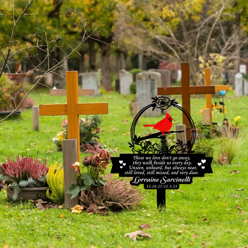 Personalized Cardinal Memorial Stake, Metal Garden Marker,Outdoor Cemetery Decor - Picture 2 of 4